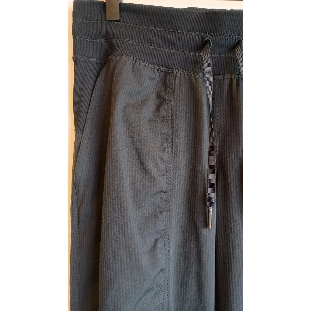 Lululemon Dance Studio Jogger 29